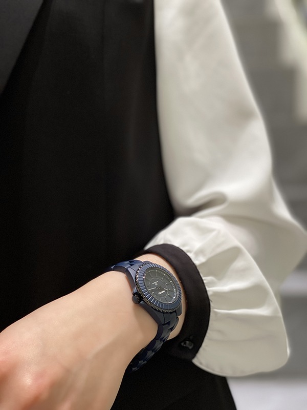 シャネル J12 BLEU H10309