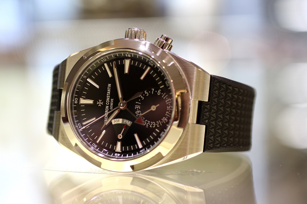 ヴァシュロン・コンスタンタン(VACHERON CONSTANTIN) オーヴァー