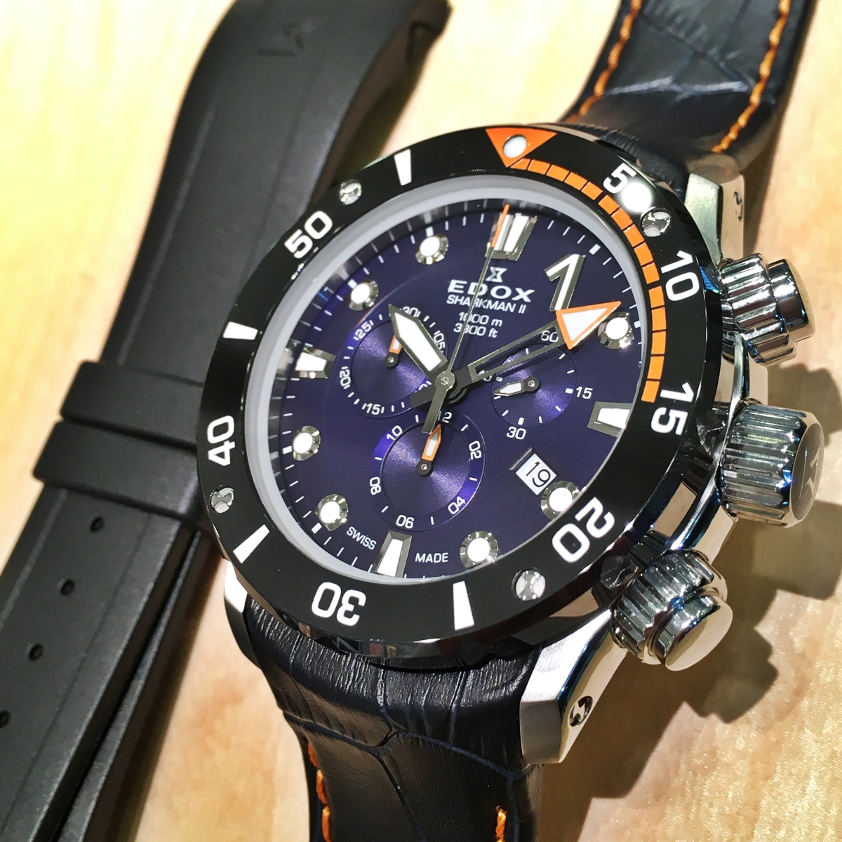 毎日続々入荷 美品 EDOX エドックス クロノオフショア1 シャークマン2 