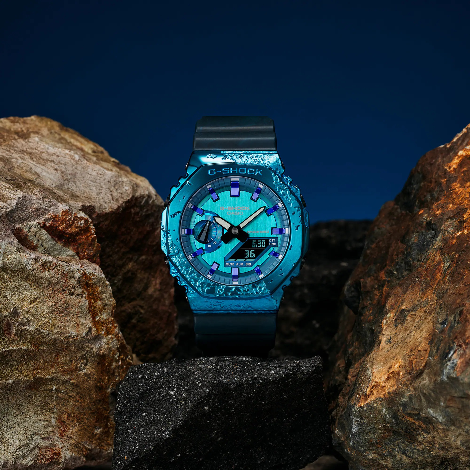 G-SHOCK ANALOG-DIGITAL 2100 Series GM-2140GEM-2AJR