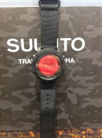 スント Suunto Suunto Traverse Alpha Stealth The Watch Shop ダイバーシティ東京プラザ ブランド腕時計の正規販売店紹介サイトgressive グレッシブ