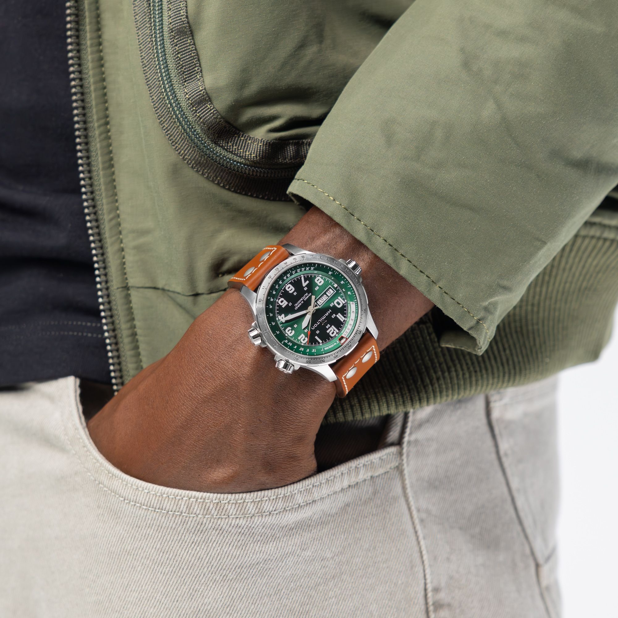 カーキ アビエーション  X-ウィンド デイ デイト オート 44mm  グリーン  H77735560