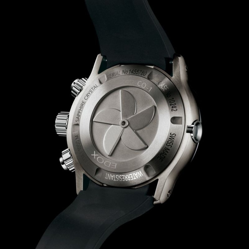 クロノオフショア1 クロノグラフ ジャパン リミテッド エディション  45ｍｍ  グリーン 10242-TIN-VINGM 