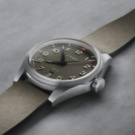 プロパイロット デイト 41mm  グリーン 01 733 7805 4167-07 6 20 16LC