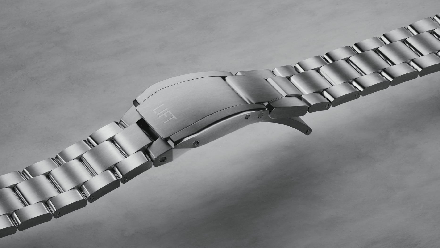 プロパイロット デイト 41mm  グリーン 01 733 7805 4167-07 8 20 04LC