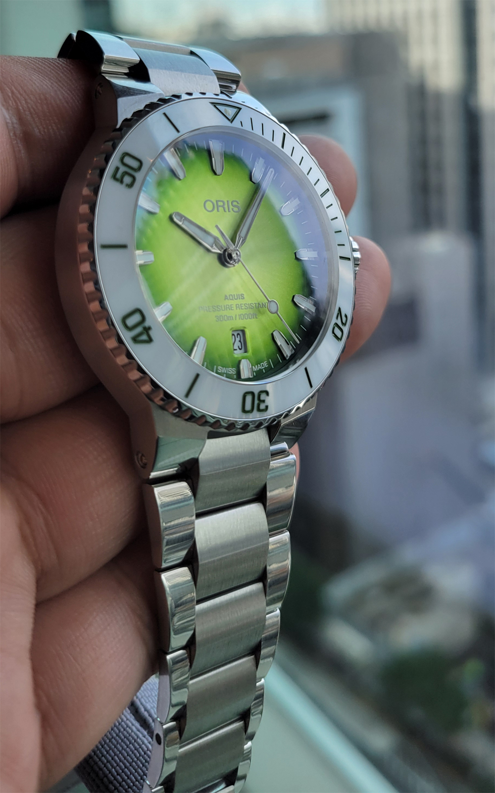 オリス(ORIS) AQUIS DATE TASTE OF SUMMER AQUIS DATE TASTE OF