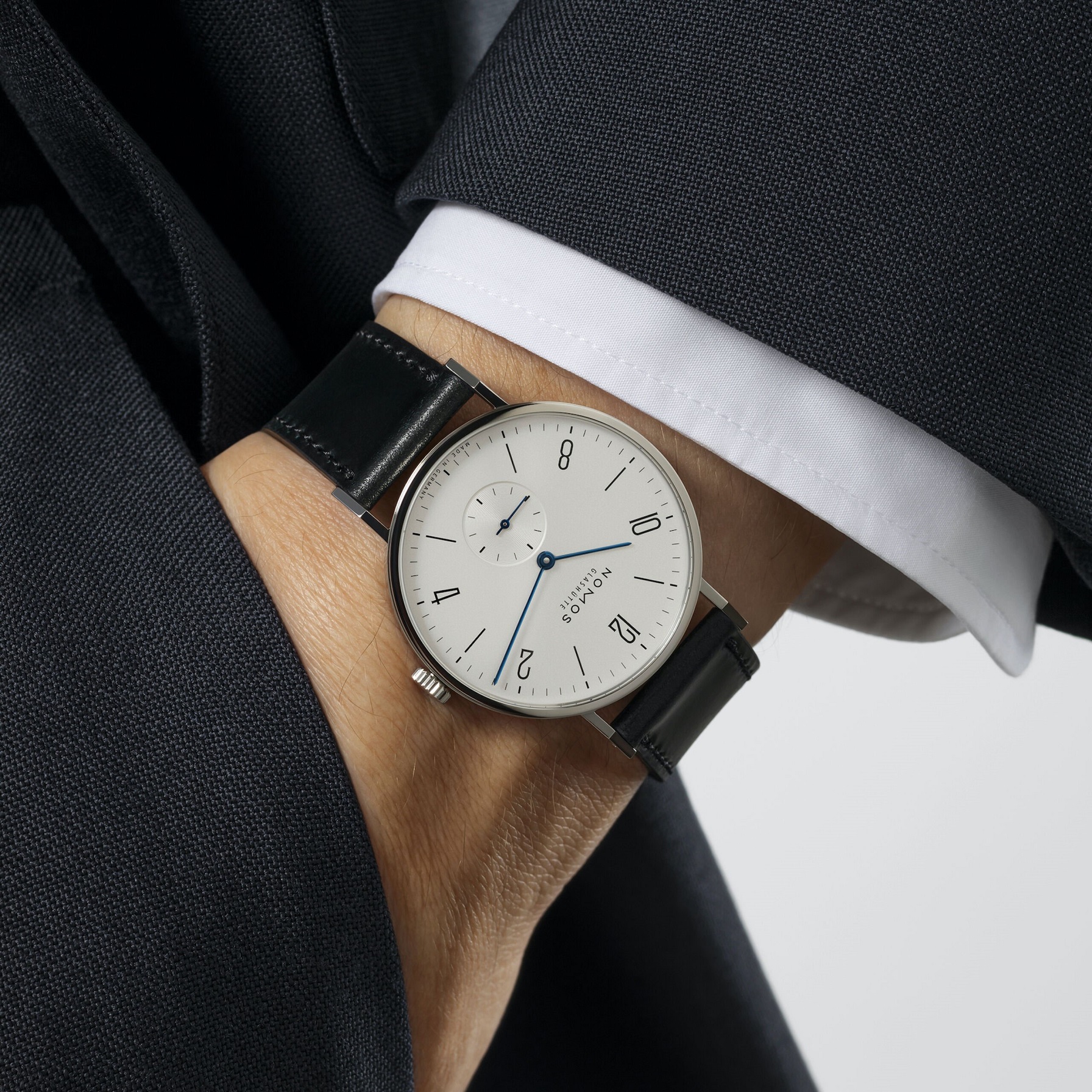 nomos ノモス タンジェント 38mm TN1A1W238 手巻 おまけ付き