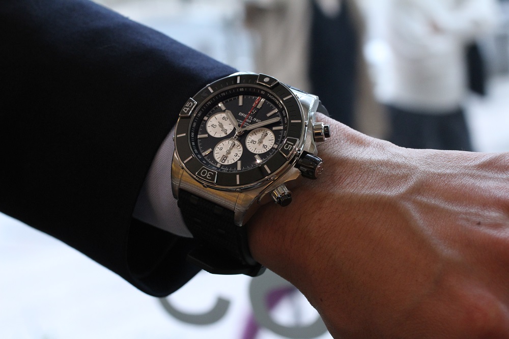 ブライトリング(BREITLING) スーパー クロノマット B01 44 品番
