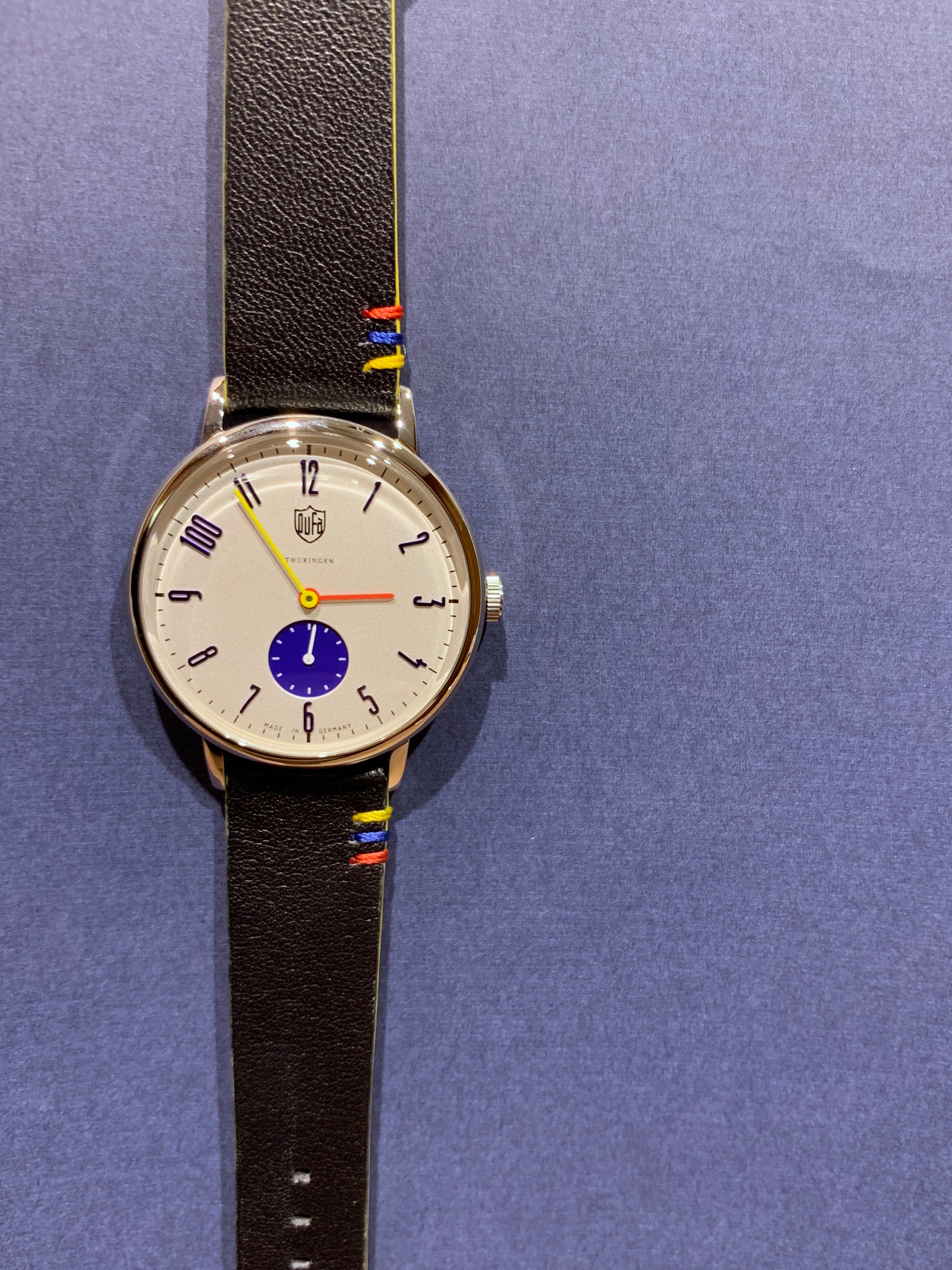 ドゥッファ Dufa バウハウス創設100周年記念モデル Spindle 新丸の内ビルディング店 ブランド腕時計の正規販売店 紹介サイトgressive グレッシブ