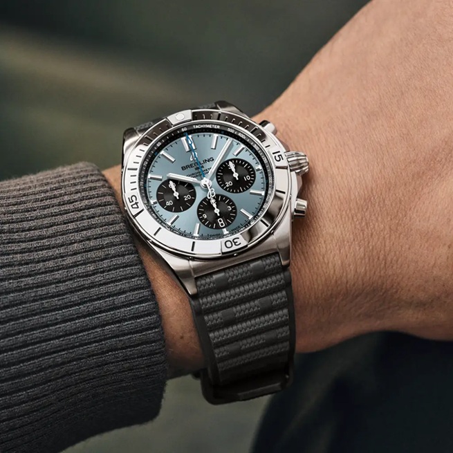 ブライトリング(BREITLING) クロノマット B01 42 | ジェイアール名古屋