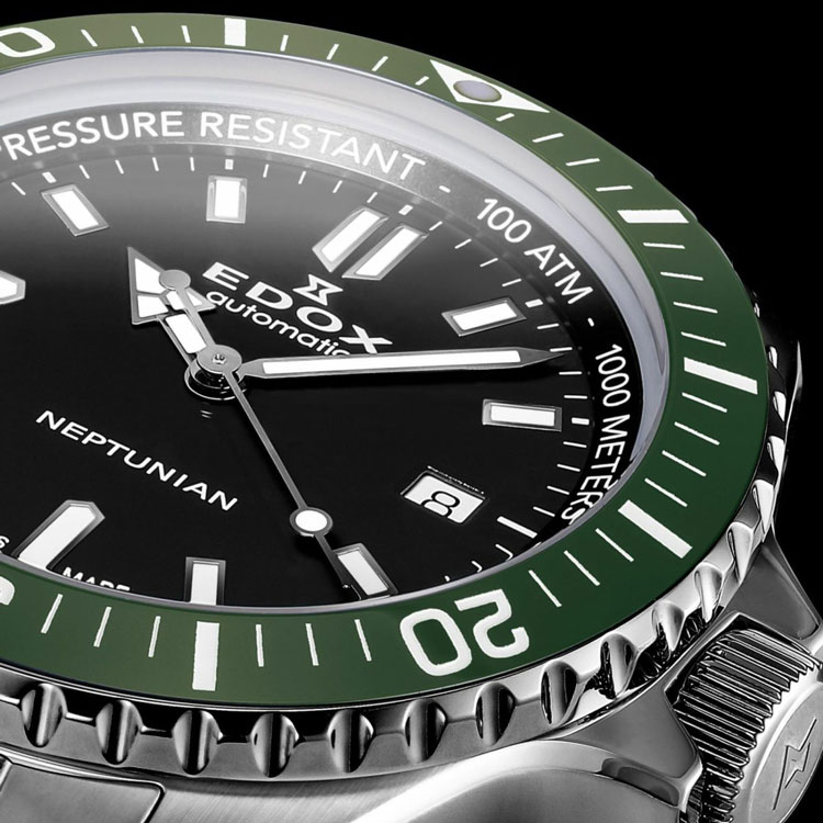 エドックス ネプチュニアン 44mm グリーンベゼル 正規輸入品 80120-3VM-NIN