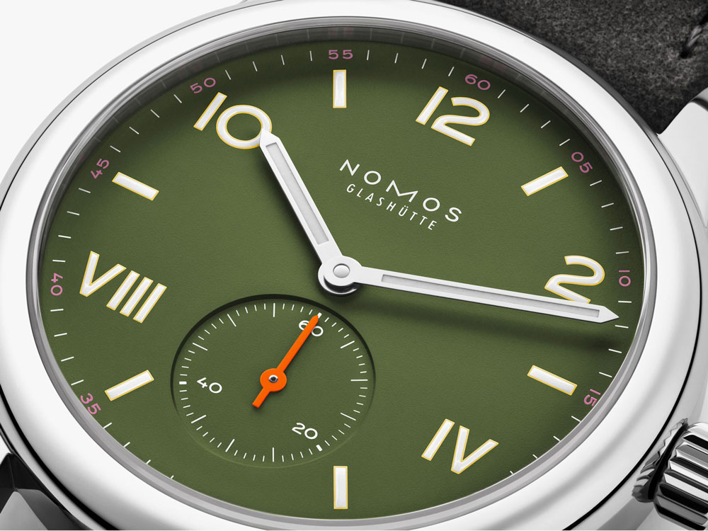 ノモス クラブ キャンパス 36mm オールオリーブ バイリンガルダイヤル 正規輸入品 NM707.GB