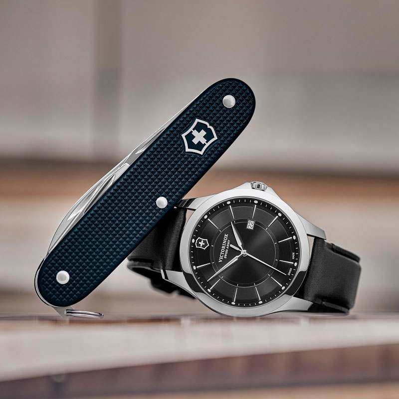 ビクトリノックス アライアンス クォーツ 40mm ブラック マルチツールセット 241904.1