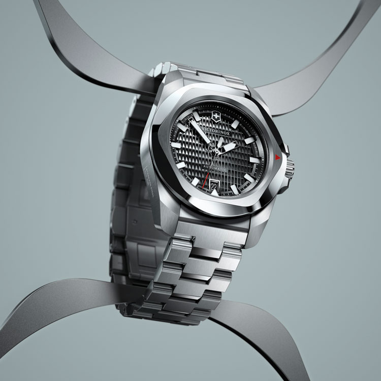ビクトリノックス イノックス オート 41mm ブラック SSブレス 242019