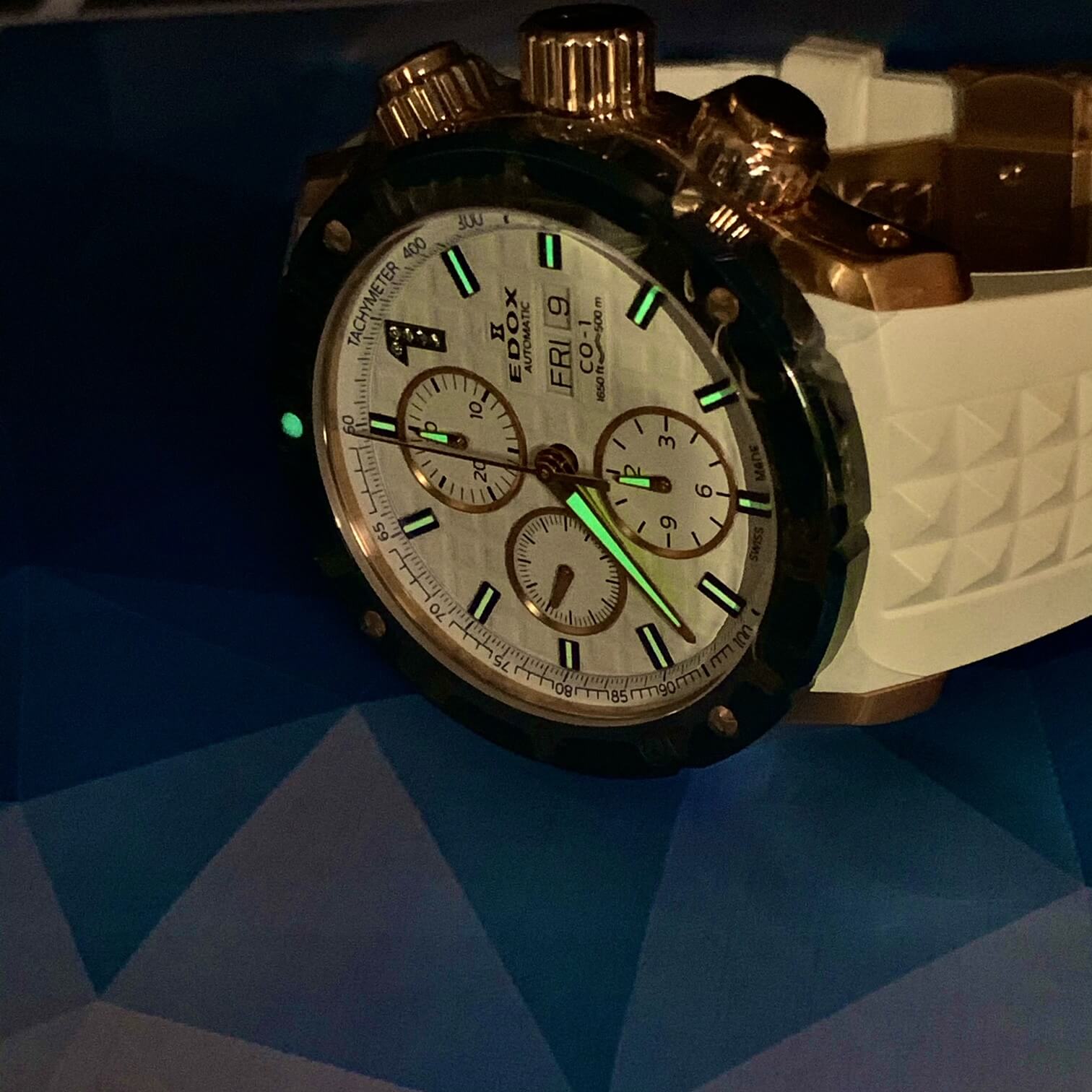 CHRONOFFSHORE-1 CHRONOGRAPH　クロノグラフ　高級時計　腕時計　メンズ腕時計 EDOX　エドックス 　WING　時計　高級時計　北陸　石川 機械式腕時計　セラミック　　ダイバーズウォッチ 01122-37RBU3-BIDBU9