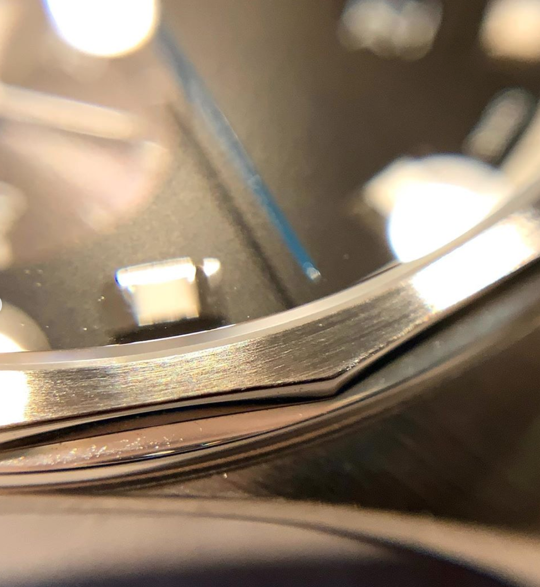 ファーブルルーバ 　スカイチーフ　クロノグラフ　高級時計　メンズ腕時計　世界で２番目　古い　おすすめ　00.10202.08.11.41