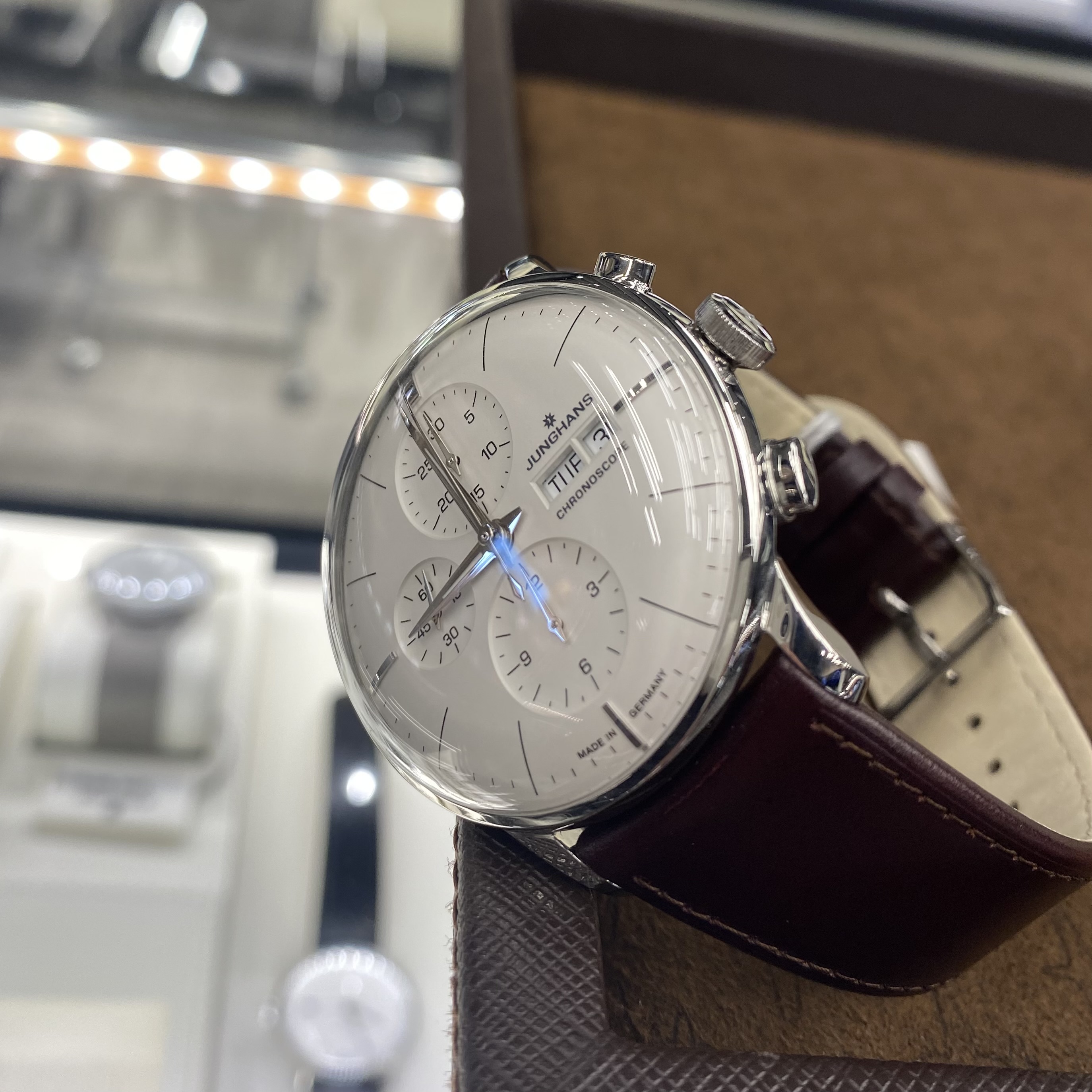 ユンハンス　腕時計　時計　ドイツ　クロノグラフ　機械式時計　おしゃれ　マイスター　クロノスコープ　ホーススキン　ドイツ時計　シンプル　ガラス　ステンレススチール