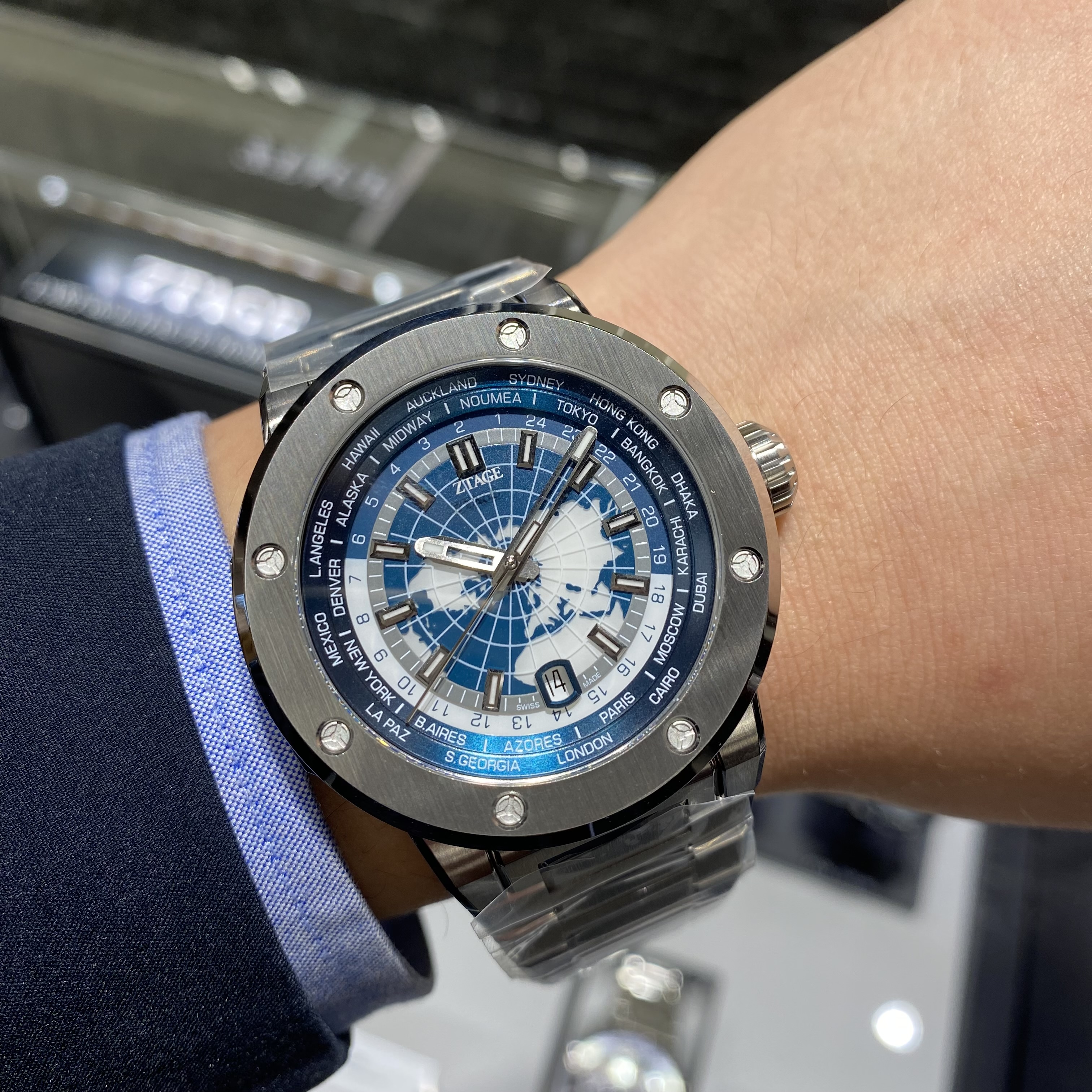 ZTAGE　時計　スイス時計　スイス　シルバー　銀　カッコいい　オシャレ　スポーツ　ワールド　WORLD　ステンレススティール　自動巻き　シンプル　ブルー　青　BLUE