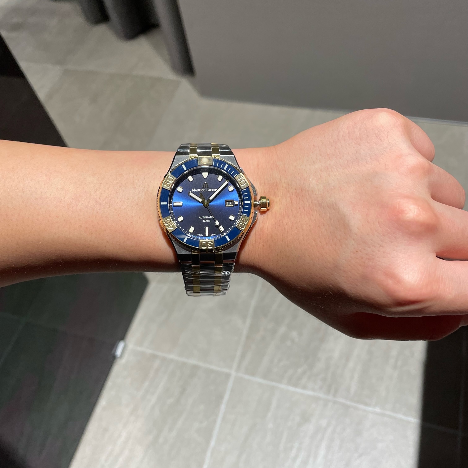モーリス・ラクロア　時計　腕時計　アイコン　ラグジュアリースポーツ   機械式時計　ブルー　カッコいい　コスパ最高　アイコンオートマティック　ステンレス　43mm　イージーチェンジャブル機構　自動巻き　ステンレススティール　アイコン　オートマティック　
