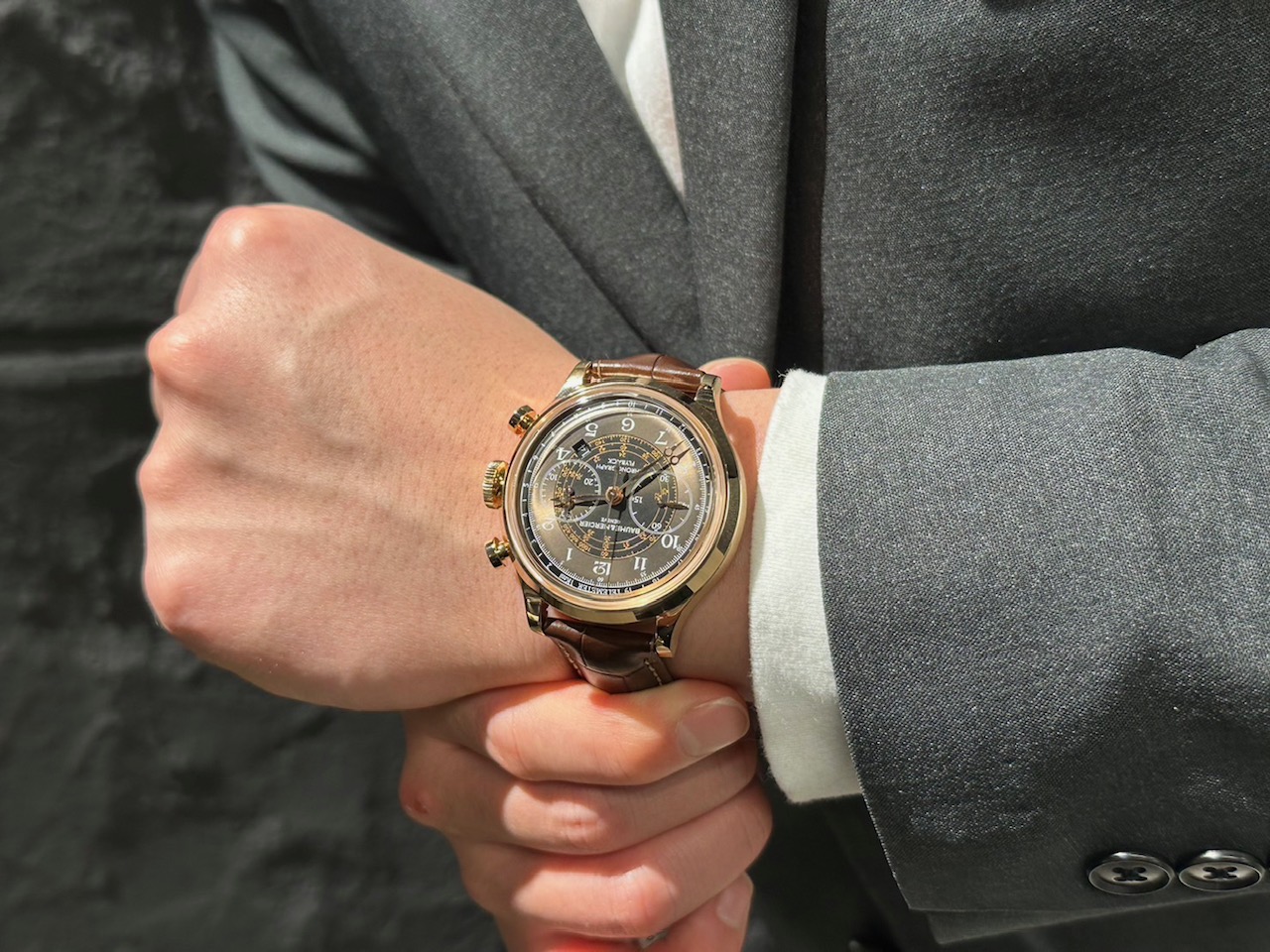 baume & mercier 自動巻き　お洒落　エレガント　腕時計　高品質 　ボームアンドメルシエ　スイス製ウォッチ　ケープランド　クラシカル　シースルー　18金　ピンクゴールド　ゴールド