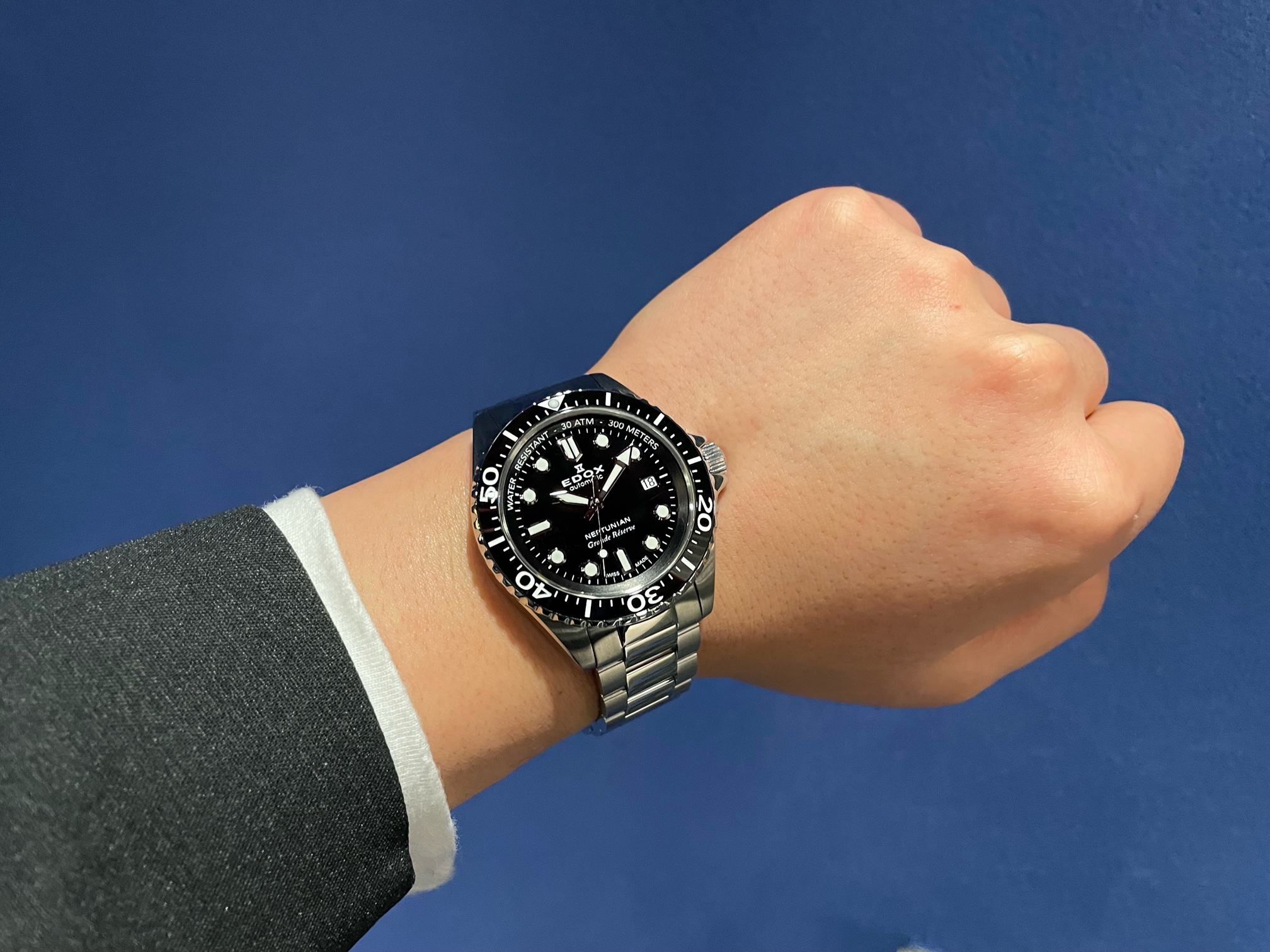 エドックス　EDOX　時計　機械式時計　腕時計　かっこいい　軽量化　小型化　ダイバーズウォッチ　パワーリザーブ68時間　おしゃれ　ネプチュニアン新作　