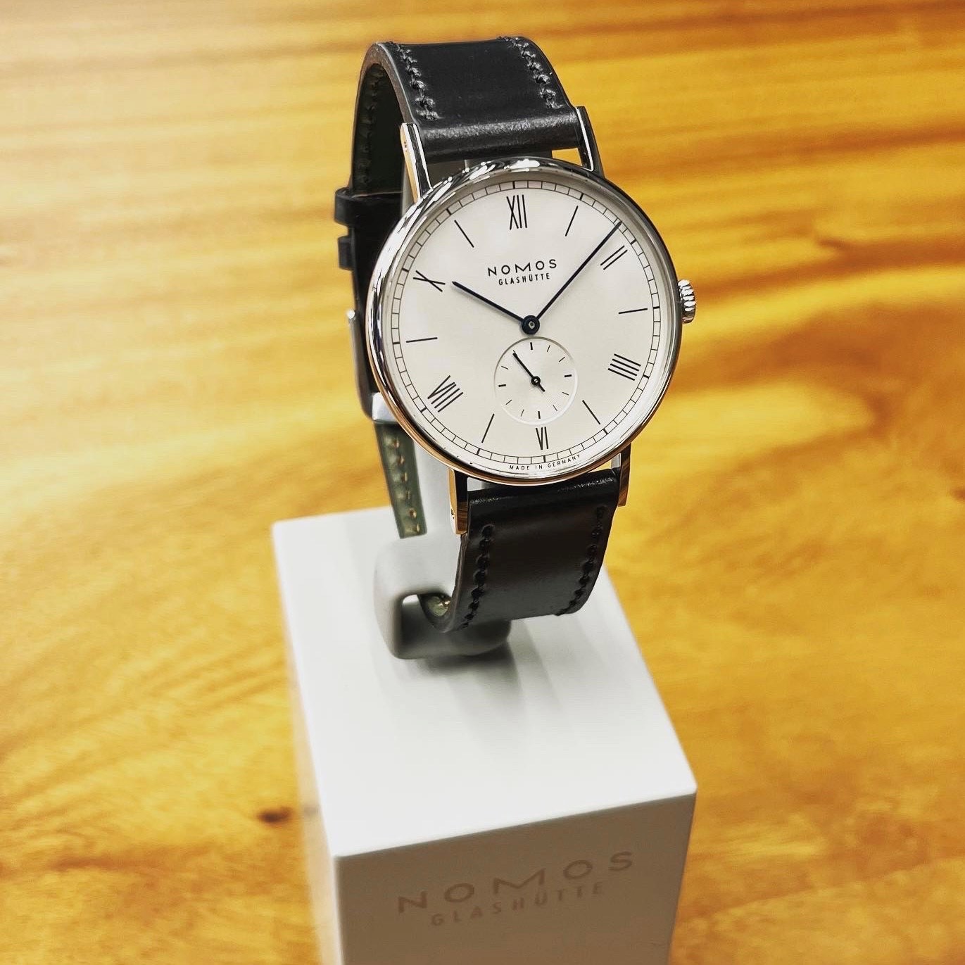NOMOS　ノモス　ラドウィッグ　時計　可愛い　腕時計　ドイツ　プレゼント　シンプル