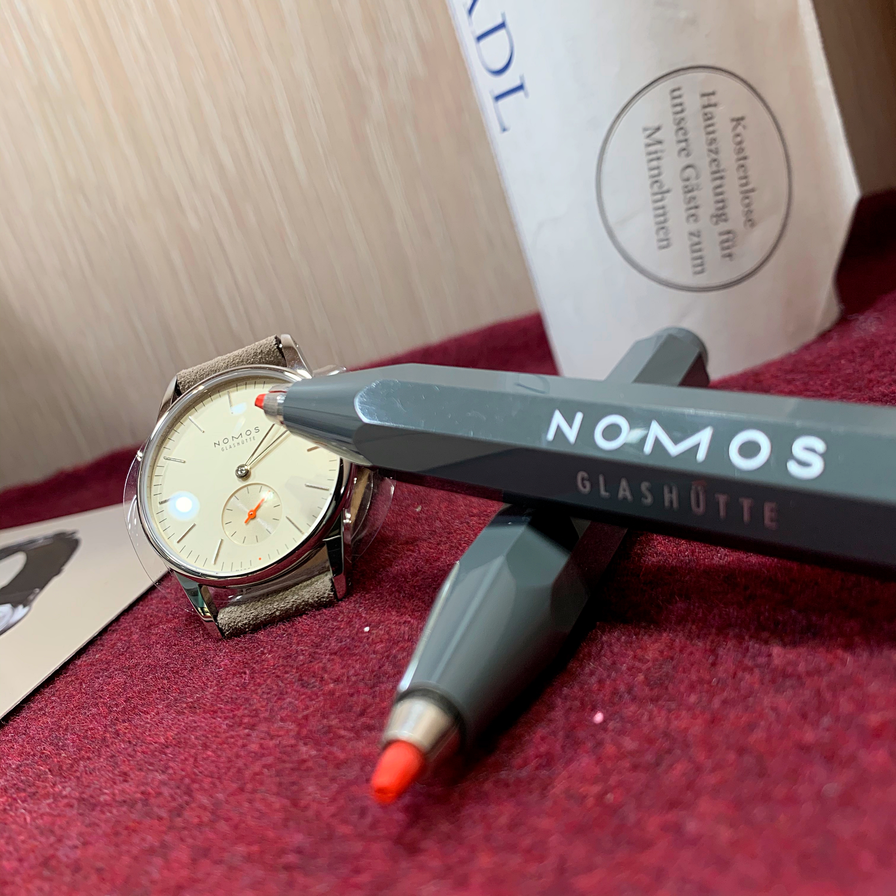 NOMOS GLASHÜTTE ノモス　オリオン　シャンパーニュ　ドイツ時計　レディース腕時計　高級時計　シンプル腕時計　可愛い腕時計　OR1A3CH233