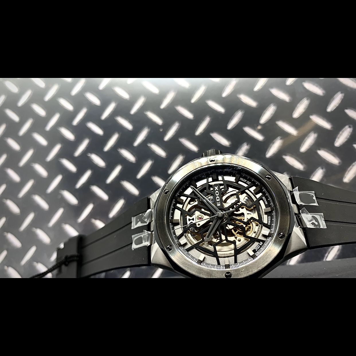 EDOX　エドックス 　85303-357GN-NGN　WING　時計　高級時計　メンズ腕時計　スケルトン腕時計　機械式腕時計　機械式時計　北陸　石川　石川県　正規店　正規取扱店　新作　ダイバーズウォッチ　NEW