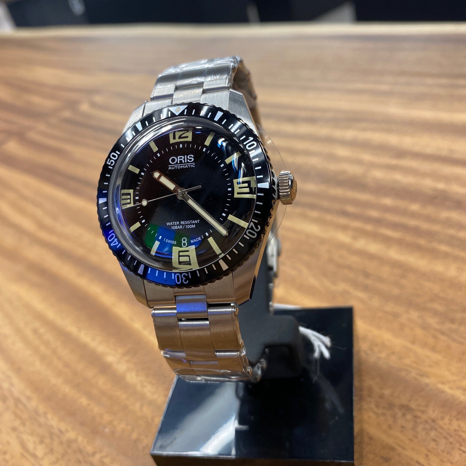 ORIS ダイバーズ　オリス　機械式腕時計　値上げ　クロノグラフ　３針　自動巻き　ﾑｰﾌﾞﾒﾝﾄ　シンプル　お洒落　ファッション