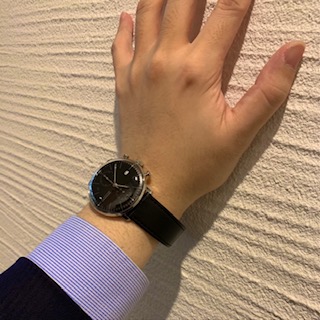JUNGHANS　ユンハンス　ドイツ　自動巻　機械式　 クロノグラフ　レザー　ブラック　黒文字盤　シンプル　ビジネス　普段使い　ユニセックス　おしゃれ　クラシック　マックスビル　クロノスコープ