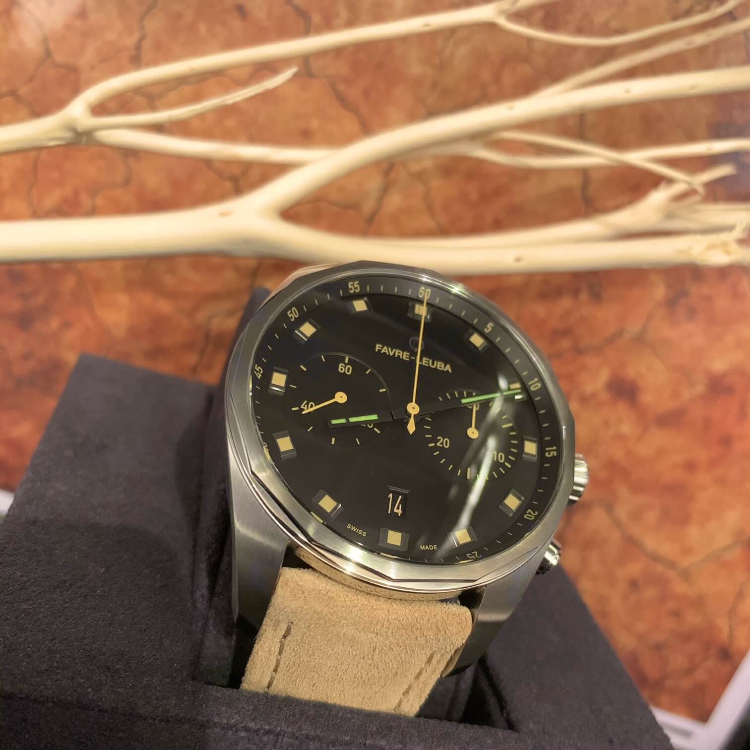 ファーブルルーバ 　favre-leuba favreleuba スカイチーフ　クロノグラフ　高級時計　メンズ腕時計　世界で２番目　古い　おすすめ　機械式時計　機械式腕時計　時計　腕時計　レトロ　かっこいい　00.10202.08.10.48