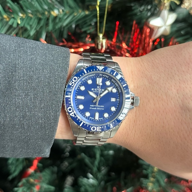 エドックス　EDOX　時計　機械式時計　腕時計　ﾀﾞｲﾊﾞｰ　かっこいい　新作　防水性　ルミノバ　ブルー　紺色