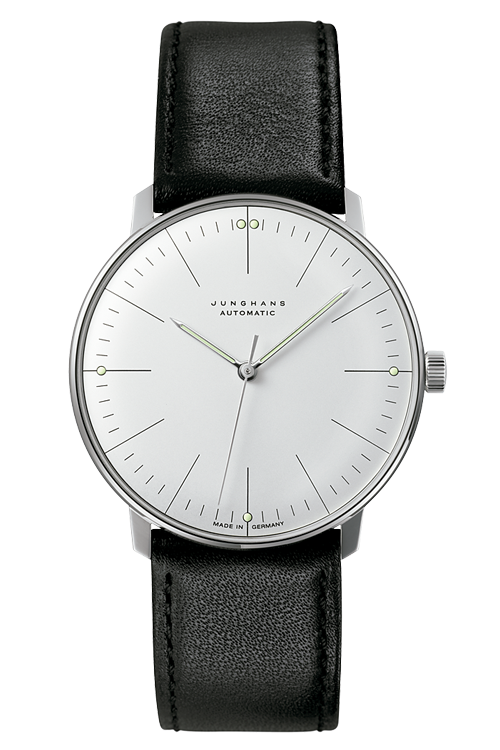 JUNGHANS（ユンハンス）は、1861年創業のドイツ・シュランベルクに本拠を構える名門時計ブランド。バウハウスの精神を継承し、機能美と合理性を極めたデザインで世界中の時計愛好家を魅了してきました。シンプルでありながら独自の存在感を放つマックス・ビルをはじめ、フォーム、マイスター、1972シリーズなど、多彩なコレクションに共通するのは“ドイツらしい誠実なものづくり”への徹底したこだわり。精密なムーブメントと洗練された造形が調和するユンハンスの腕時計は、世代を超えて長く愛される機械式腕時計です。東京でユンハンスの時計をお探しなら、正規販売店・阪急メンズ東京 FORTUNE TIMEへ。都内でも有数の充実した展示数を誇り、クラシックからモダンまで幅広いラインナップをご覧いただけます。