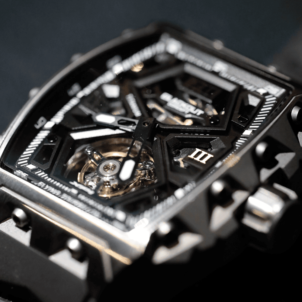 XP1 Tourbillon Titanium Black / BOXP1TBTIBK「BLACKOUT WATCHES XP1 Tourbillonが日本に登場｜初めての高級時計としても選びやすい価格とルックスが魅力」