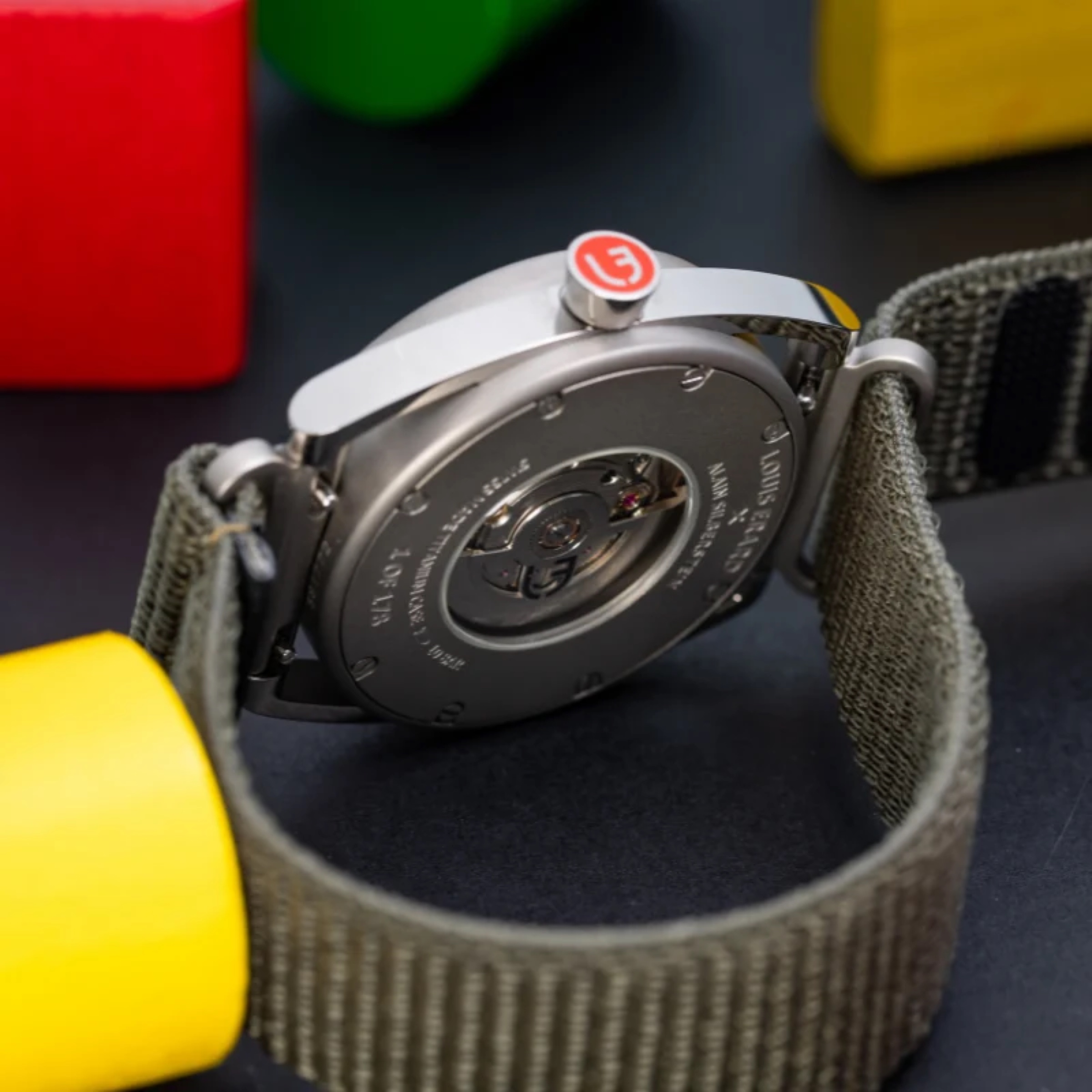Louis Erard（ルイ・エラール） レギュレーター ルイ エラール x アラン シルベスタイン カーキ FORTUNE TIME 阪急メンズ東京 東京・有楽町 品番85358TT06.BTT89 商品画像3