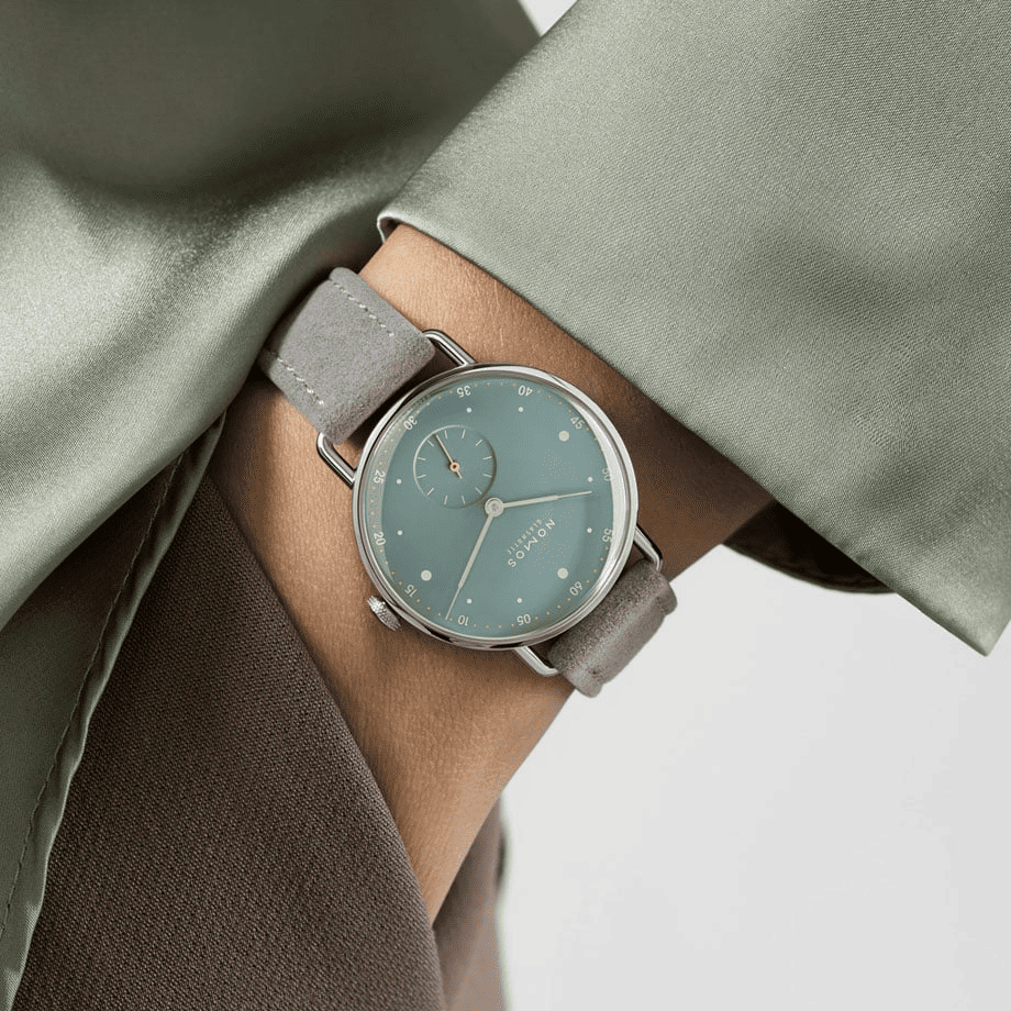 価格交渉可 定価39万 美品 ノモス グラスヒュッテ 33 オリオン orion ノモス グラスヒュッテ、直営店限定で「オリオン ネオマティック