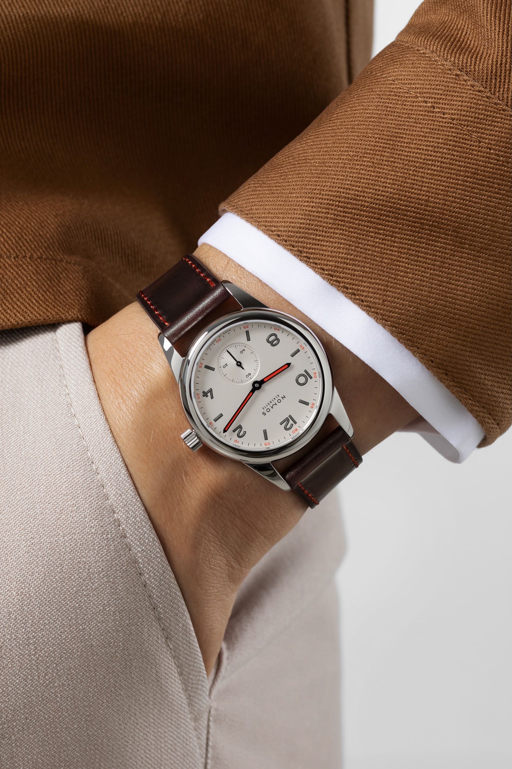 NOMOS クラブ 着用画像 NOMOSGLASHÜTTE＋FORTUNE TIME 表参道ヒルズ店