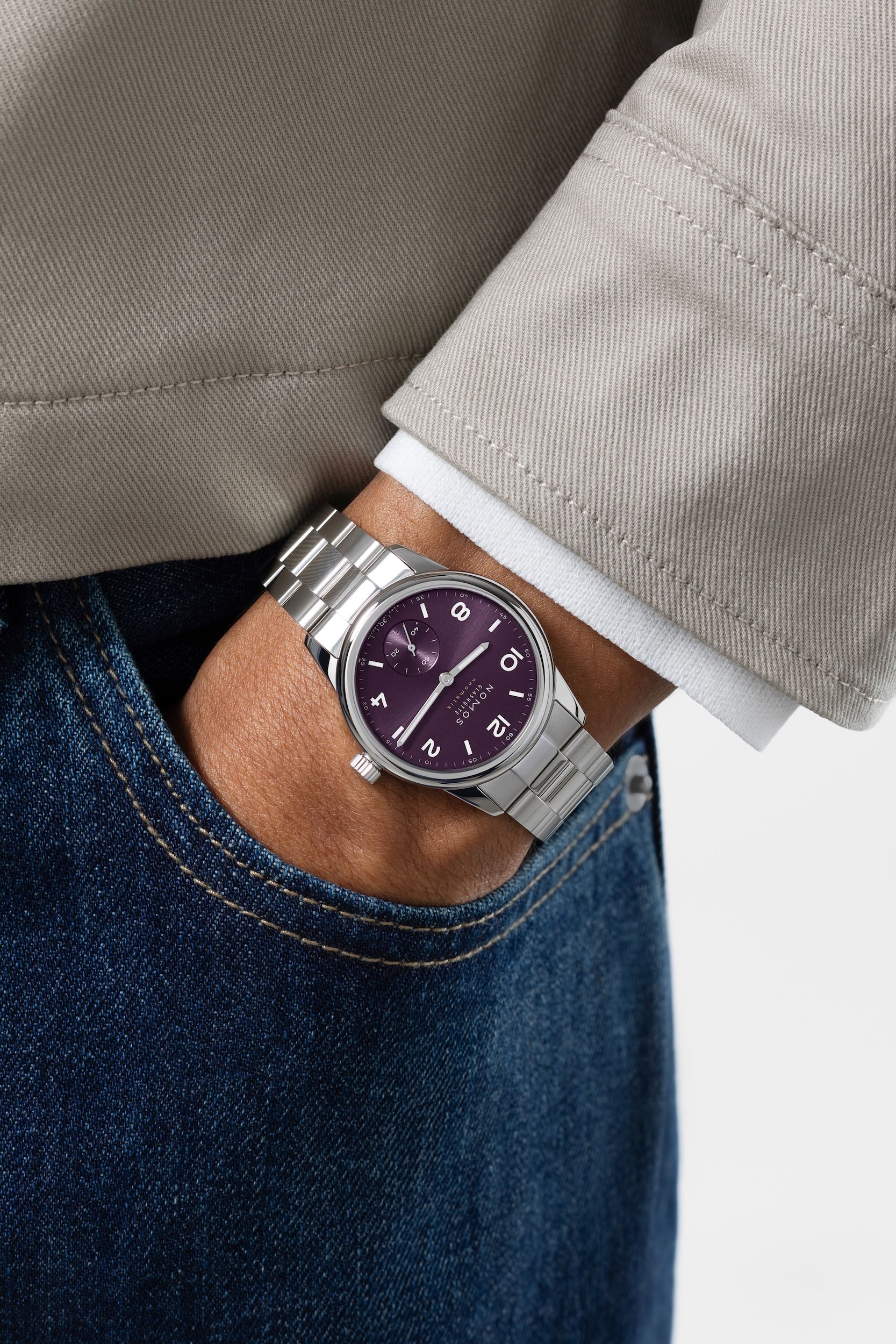 NOMOS クラブ・スポーツ ネオマティック 34 パープル 着用画像 NOMOSGLASHÜTTE＋FORTUNE TIME 表参道ヒルズ店