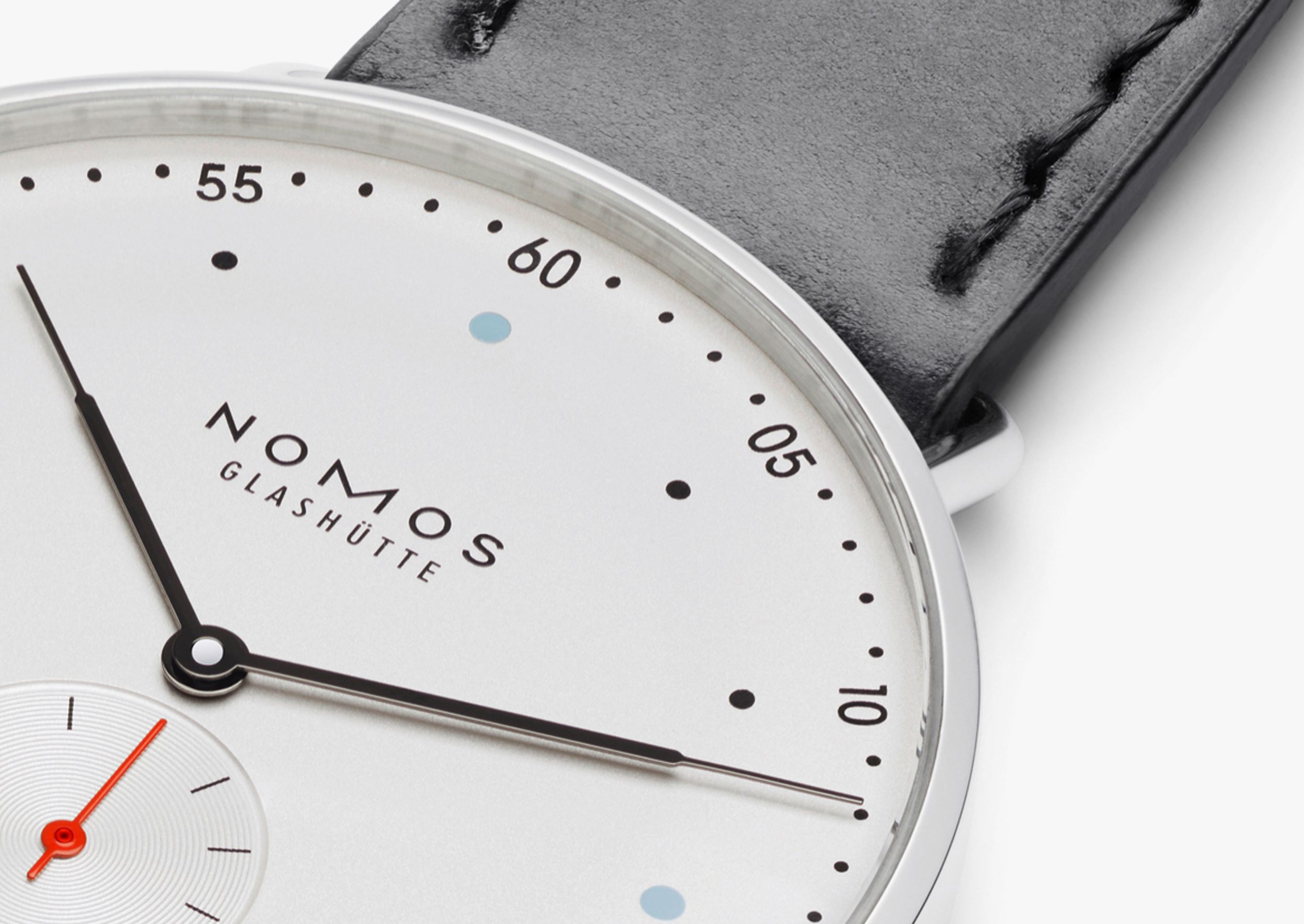 NOMOS メトロ 38 アップ画像 NOMOSGLASHÜTTE＋FORTUNE TIME 表参道ヒルズ店