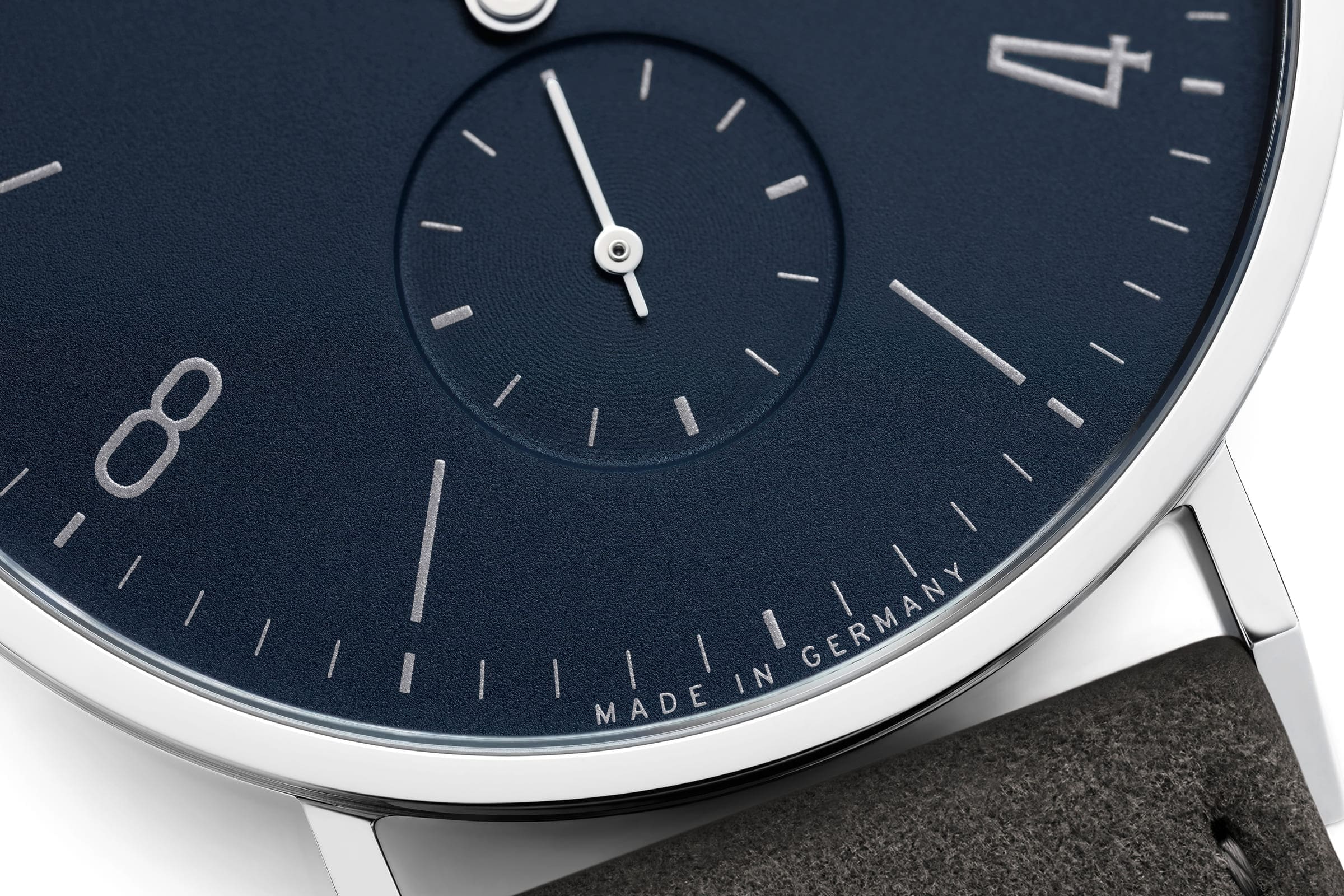 NOMOS タンジェント 38 ミッドナイトブルー アップ画像 NOMOSGLASHÜTTE＋FORTUNE TIME 表参道ヒルズ店