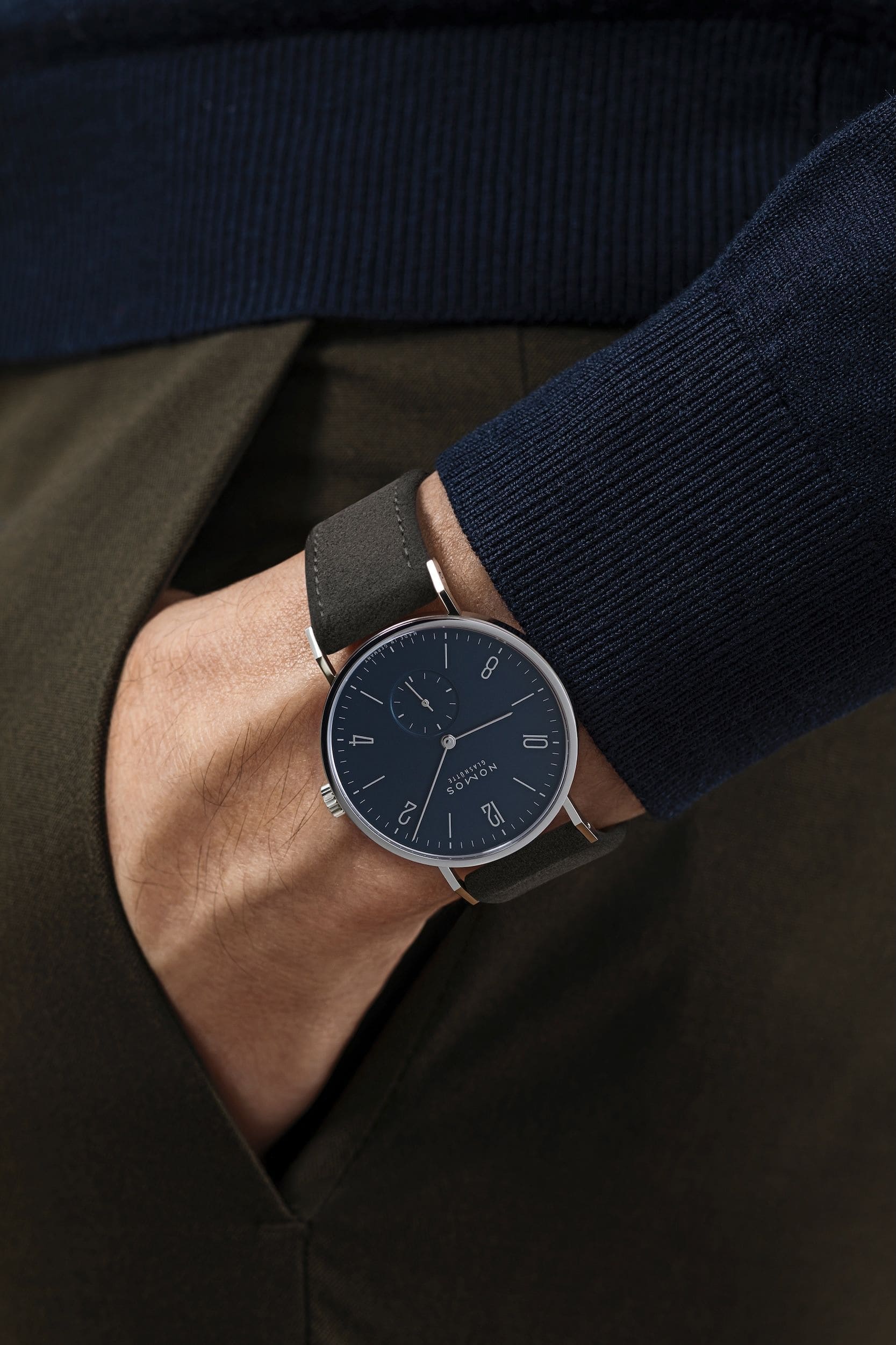 NOMOS タンジェント 38 ミッドナイトブルー 着用画像 NOMOSGLASHÜTTE＋FORTUNE TIME 表参道ヒルズ店