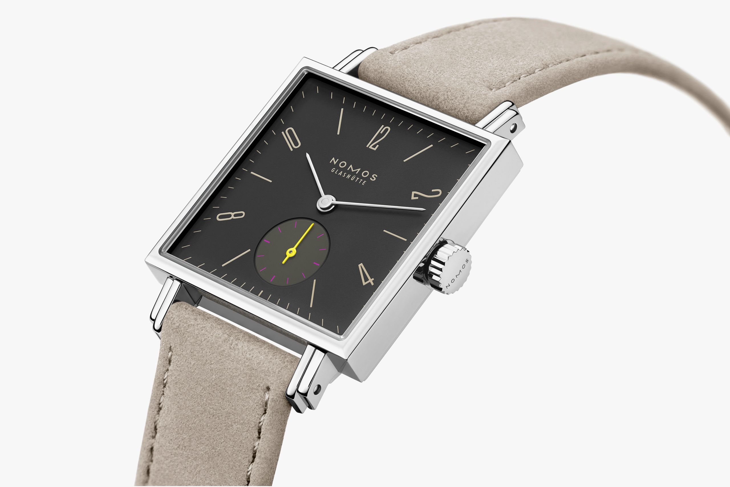 NOMOS テトラ バサルト 全体画像 NOMOSGLASHÜTTE＋FORTUNE TIME 表参道ヒルズ店