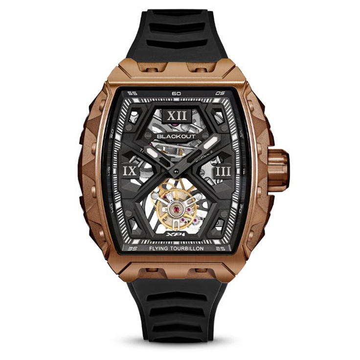 XP1 Tourbillon Titanium Rose Gold　BOXP1TBTIRGLTD　世界限定50本のスペシャルエディション。  旗艦モデルの一つである、XP1 Tourbillon Titanium、初の限定モデル。 XP1チタンモデルに、初のローズゴールド限定モデルが登場します。 グレード5チタンの頑丈さとローズゴールドの温かみのある優雅さが融合した、これまでにない予想外の組み合わせが鮮烈なコントラストを生み出します。 世界限定、僅か50本。そのうち国内の入荷は僅か4本限り。貴重な1本、まさにコレクターズアイテムです。 ルールを変えるのではなく、自分たちで作り出す。それがBLACKOUT WATCHESのスタイルです。