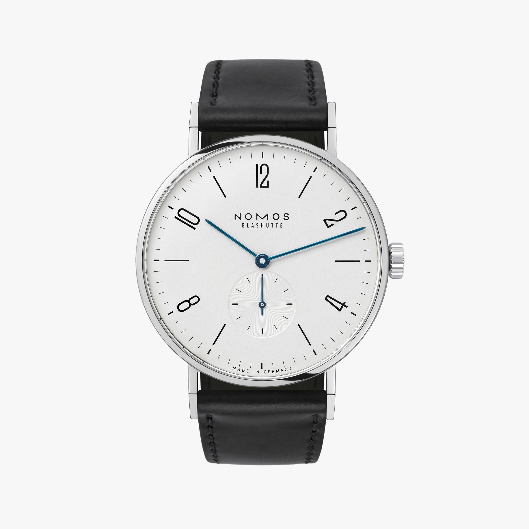 NOMOS GLASHÜTTE タンジェント 38 NM164 TN1A1W238 本当にハンサム： ケース径38ミリのノモスクラシックは、薄型ですがより男性的な腕元においても実に完璧なプロポーションでエレガントに見えます。信頼性の高い手巻きのクラシックキャリバー、ノモス DUW 4001が時を刻み、サファイアクリスタルガラスのケースバックから見ることができます。大きめのタイムピースは生涯持てる手作り品です。