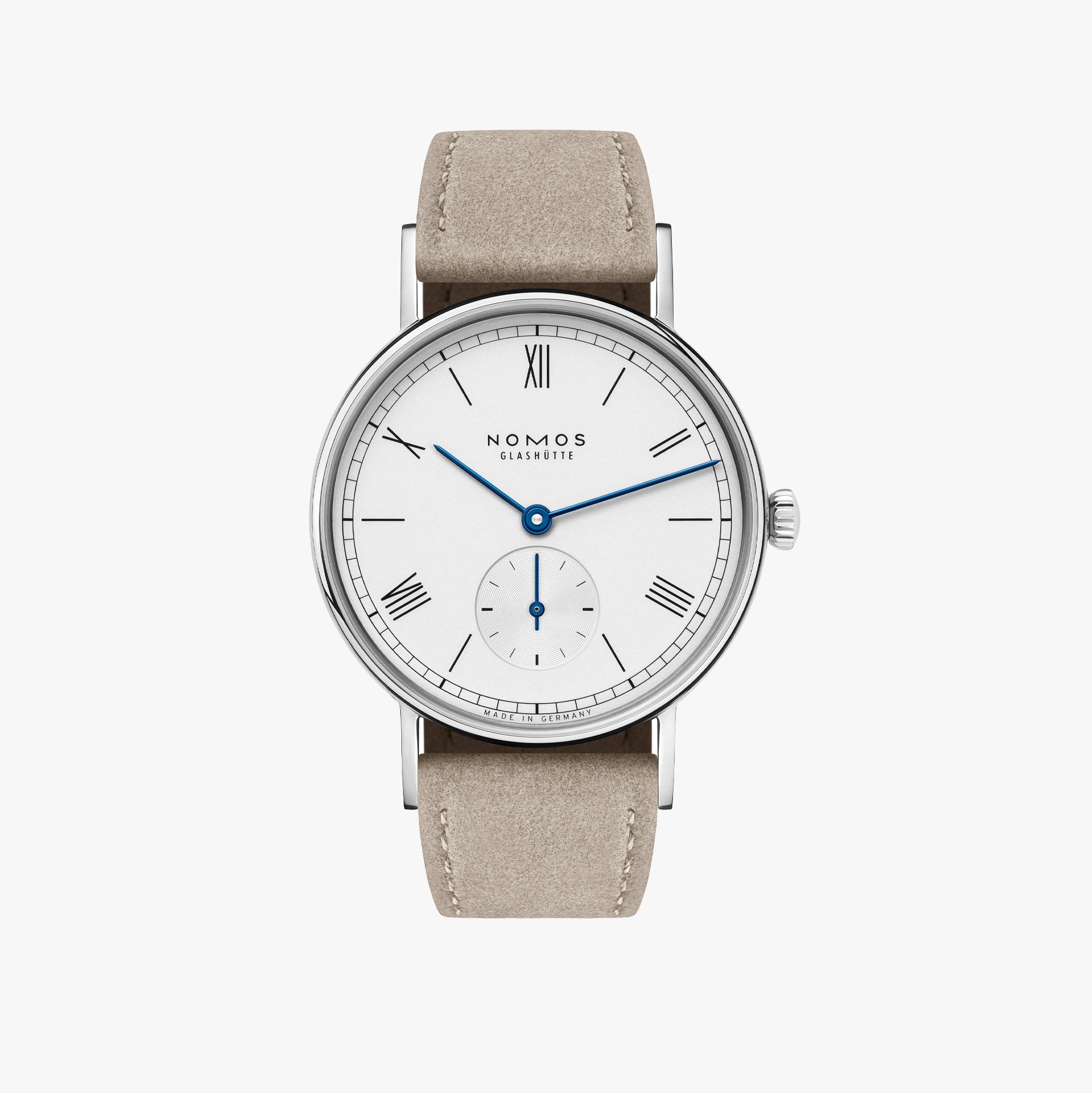 NOMOS GLASHÜTTE ラドウィッグ 33　NM244 ラドウィッグは少し小さい33ミリの直径でもスマートです。このローマン数字を持つクラシックはラテン語のフレーズを完璧に覚えています。そして手巻きのノモス DUW 4001キャリバーを搭載しています。素敵なヴィーガンベロアのストラップはこの時計を腕元で美しく飾ります。