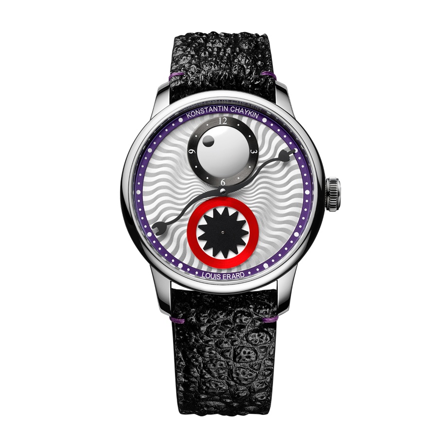 Noirmont X / Konstantin Chaykin / Regulator Time Eater LE85248AA89BGA091 コンスタンチン・チャイキンの出身地方で語られる神話に出てくる”Likho”というキャラクターにインスピレーションを得、文字盤をデザインしました。この一つ目のモンスターはまるで「人間が時間を見ているのではなく、時間が貴方たちを見ているのだよ」と語っているようです。  ダイヤルには、目玉の様な12時位置のアワーカウンターが貴方の時間を見つめています。6時位置の口のようなセコンドカウンターで、文字盤全体が神話の世界に 出てくるキャラクターの顔を表現しています。 ストラップには、フロッグレザーのストラップを採用し、時計のキャラクターを引き立てます フランジの色に合わせたラビットレザーのラインニングが裏側に あてられており、オーナーの所有欲を掻き立てます。