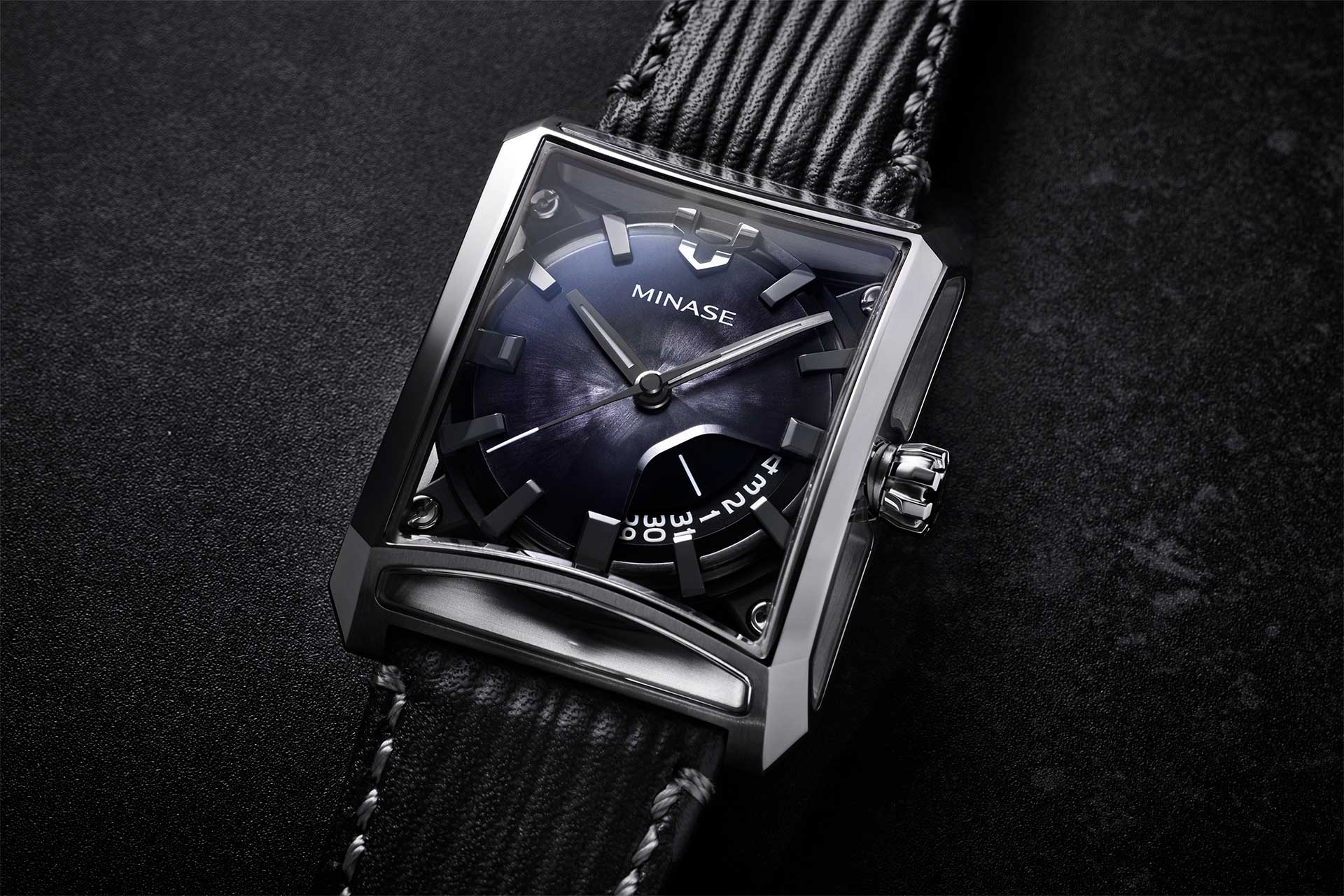 SEVEN WINDOWS MINASE ブランド誕生20周年限定モデル 雪平BLACK GRADATION DIAL