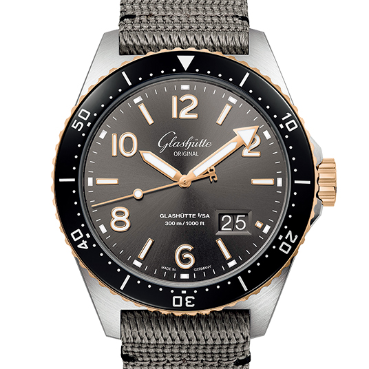 GLASHÜTTE ORIGINAL
SeaQ Panorama Date | グラスヒュッテ・オリジナル SeaQ パノラマデイト