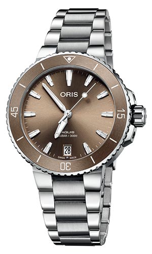 ORIS(オリス) 2019 BASEL新作 ブラウンのスモールサイズダイバーズウォッチ「オリス アクイス デイト」