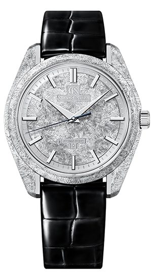 Grand Seiko(グランドセイコー) 2026新作 繊細なハンド エングレービングで写し取った飛泉が生み出す神秘的な情景。グランドセイコー「Masterpiece Collection 手巻スプリングドライブ 彫金 限定モデル」